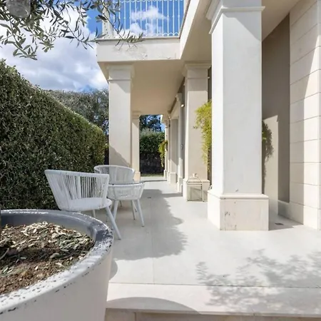 Mediterranean - Style In - 5 Bedrooms, Pool, Garden * Olbia