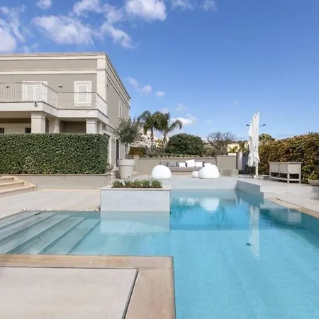 Apartment Mediterranean - Style In - 5 Bedrooms, Pool, Garden